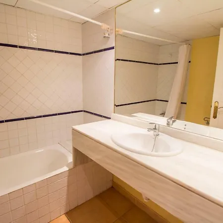 Апартаменты Eu Moll 1A - Near The Sea With Wifi And Pool Поланко