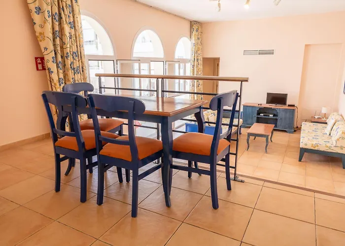 Apartament Eu Moll 1a - Near The Sea With Wifi And Pool